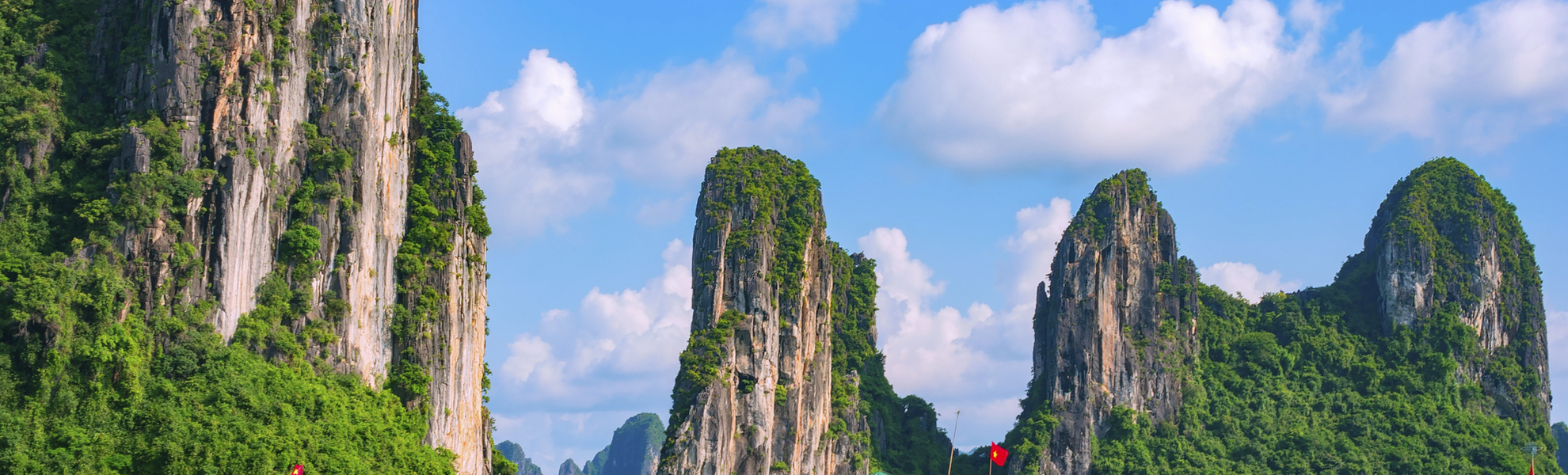 Hausboote vin der Halong Bucht, Vietnam