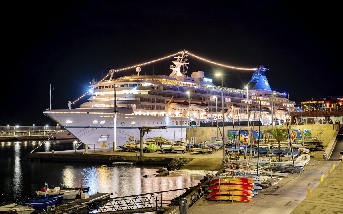 MS Artania in Funchal