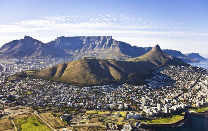 Tafelberg und Kapstadt aus der Vogelperspektive, Südafrika