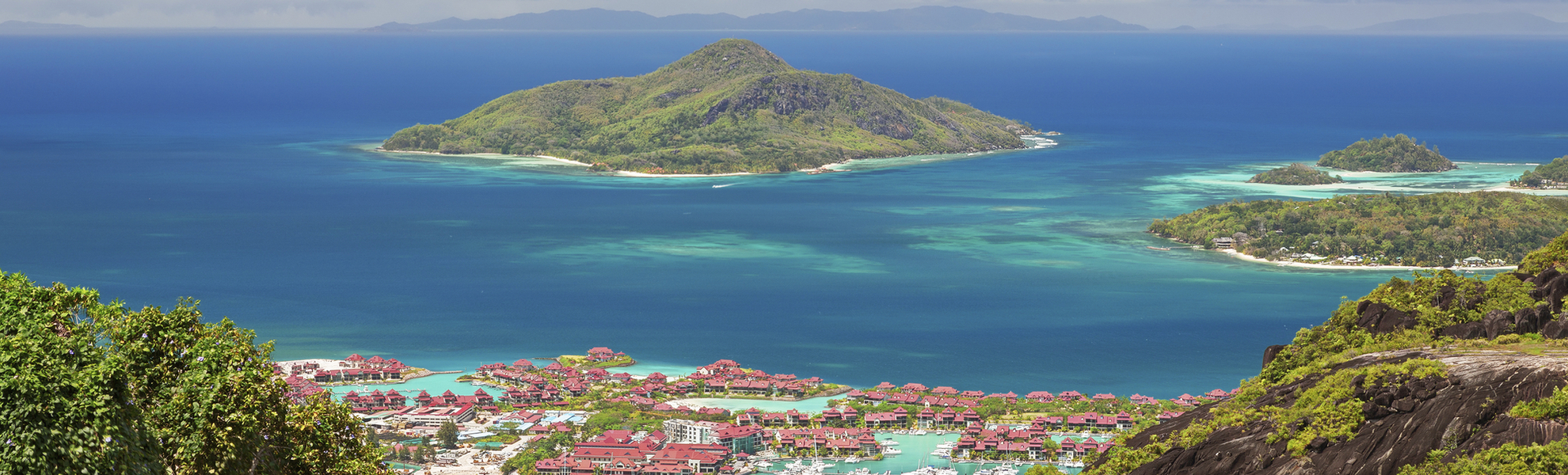 Panorama über die Bucht von Viktoria, Mahé, Seychellen