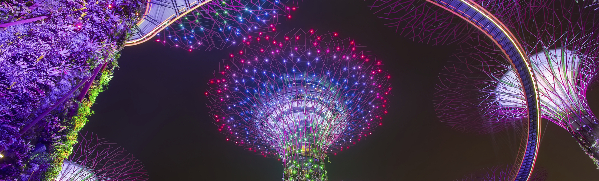 Gardens by the Bay bei Nacht, Singapur