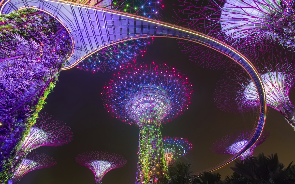 Gardens by the Bay bei Nacht, Singapur