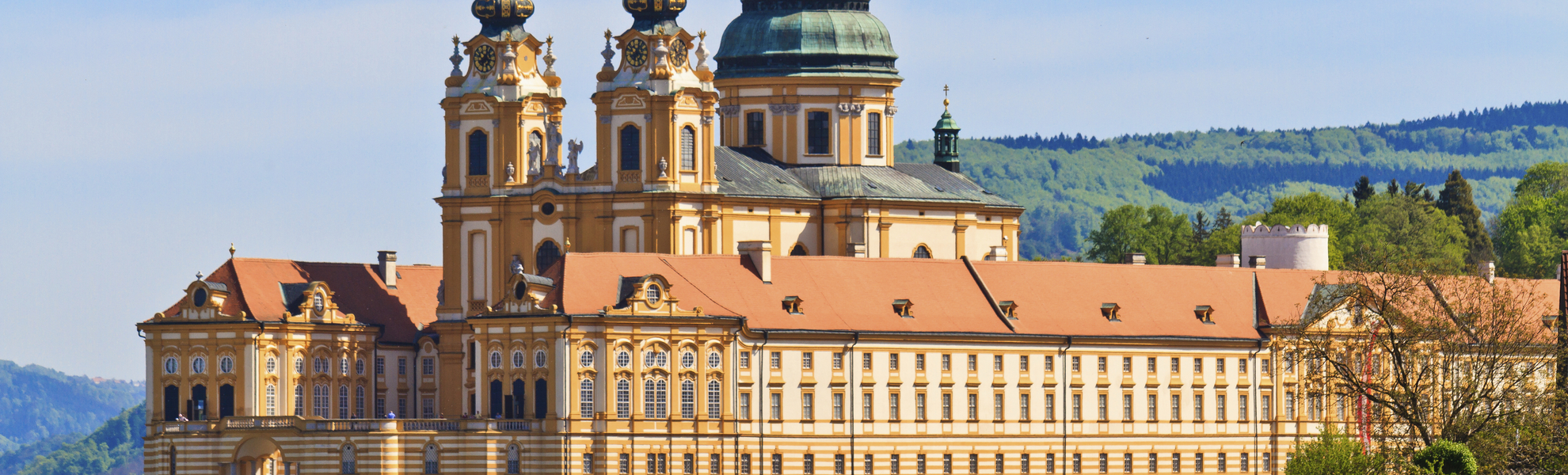 Stift Melk thront über der Donau, Österreich