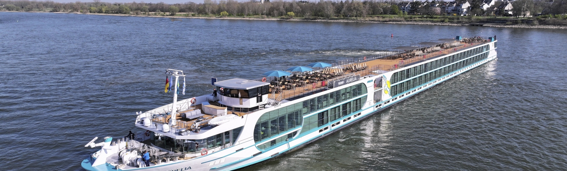 MS Aurelia auf dem Rhein