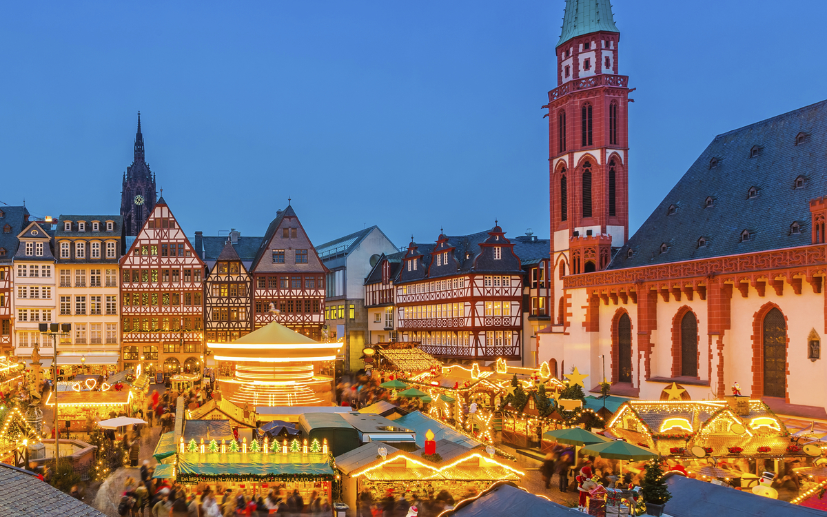 Weihnachtsmarkt am Römer in Frankfurt, Deutschland