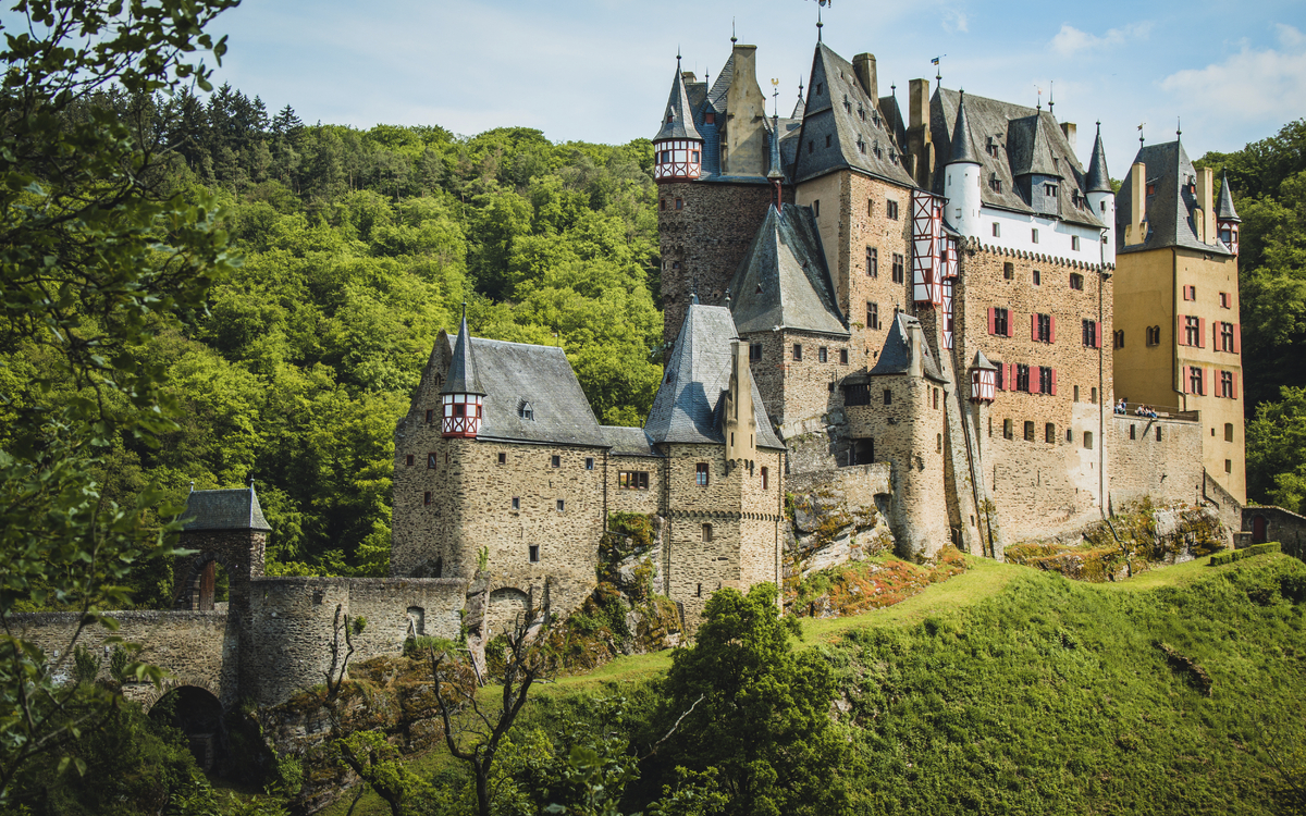 Burg Elz
