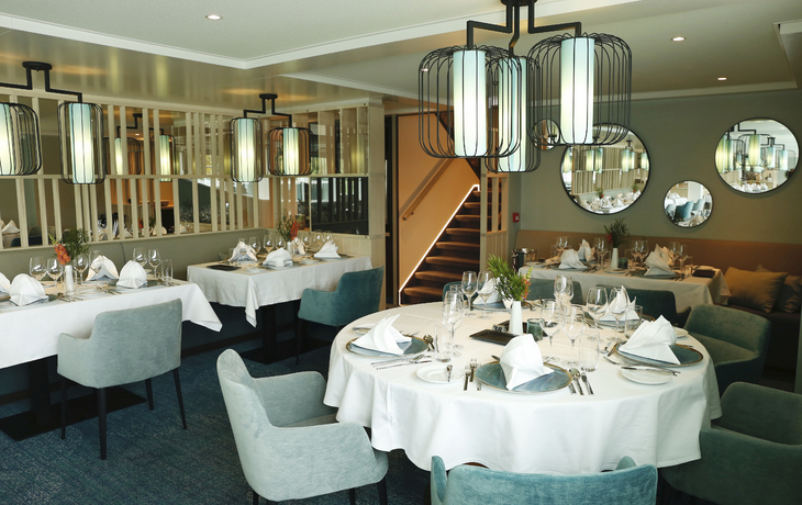 MS Andrea, Restaurant Vier Jahreszeiten