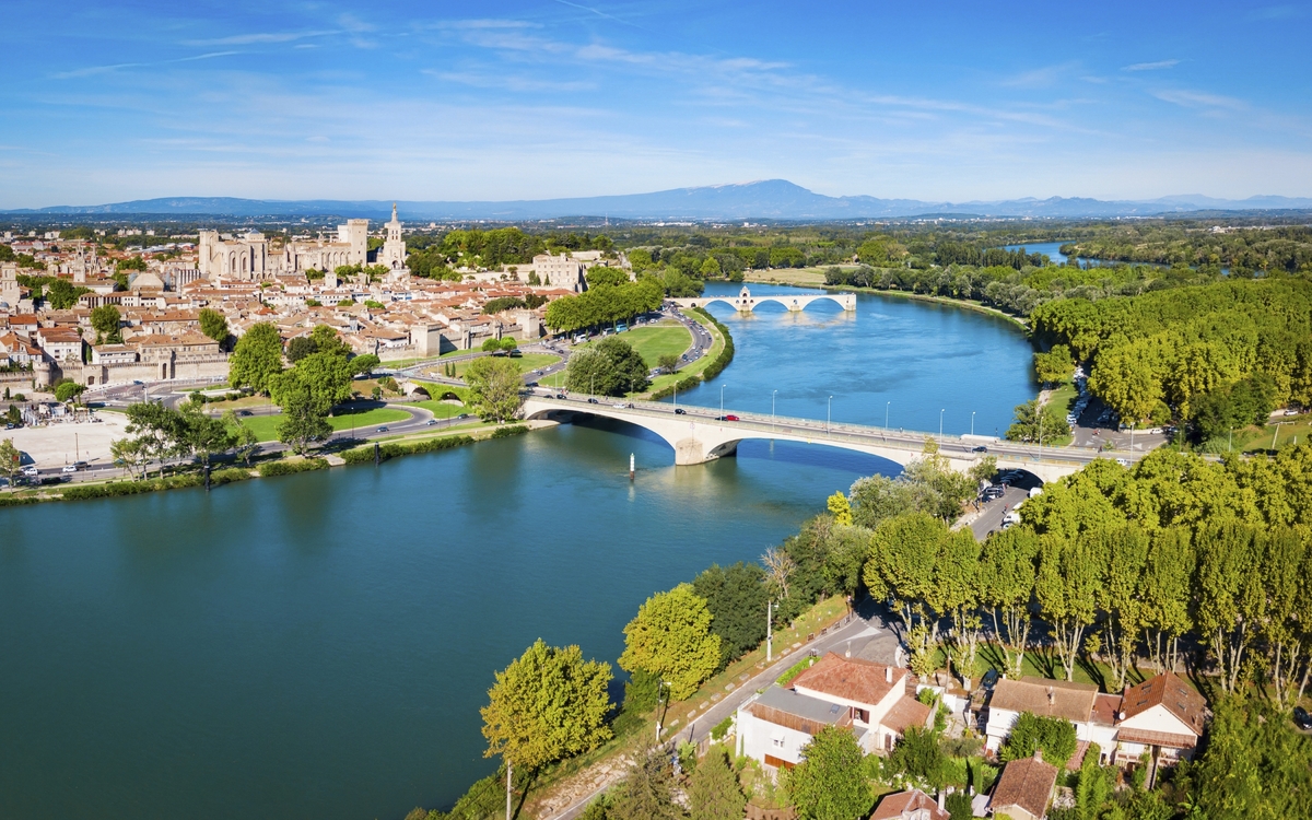 Avignon, Rhonezufluss
