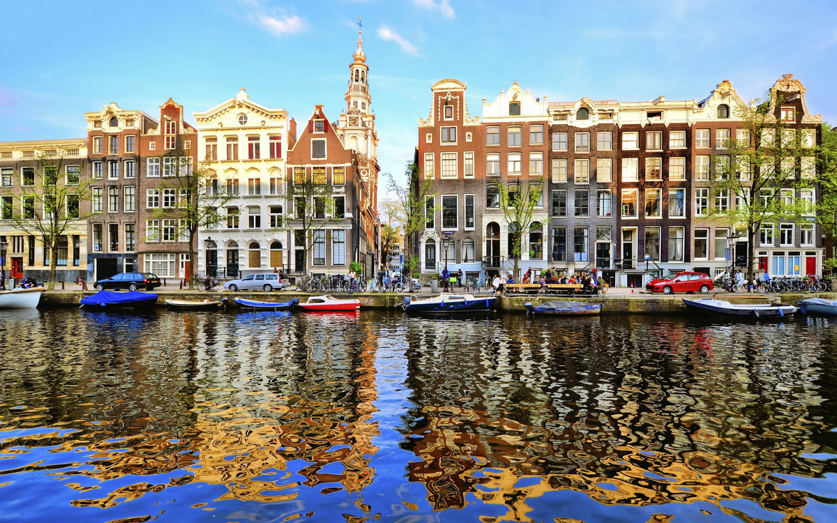 Gracht in Amsterdam, Niederlande