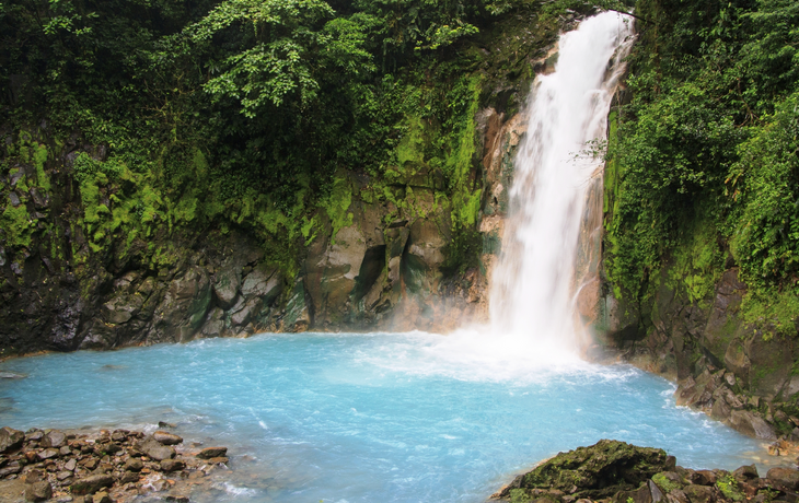 Rio Celeste Wasserfall in Puntarenas, Costa Rica Rio Celeste Wasserfall in Puntarenas, Costa Rica