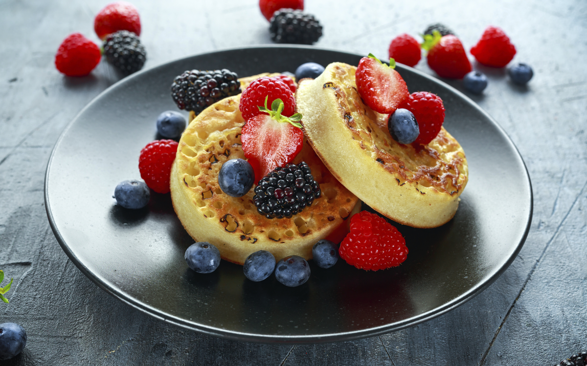 Pfannkuchen mit Beeren