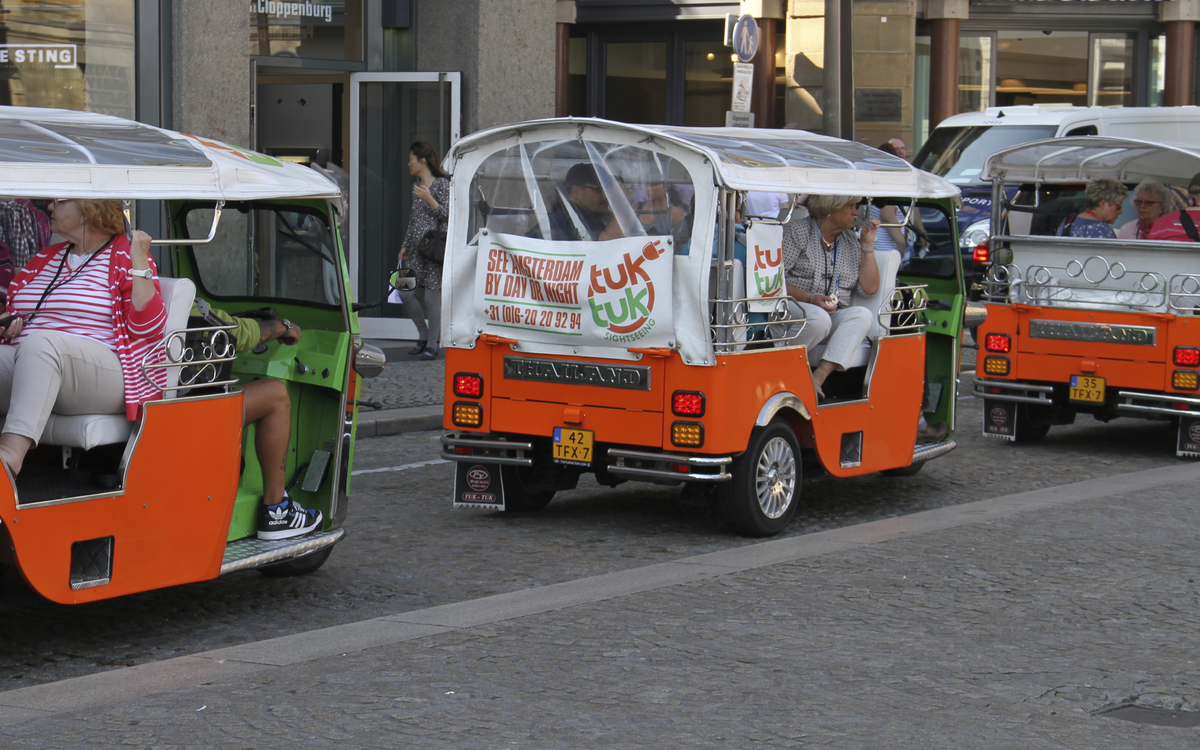 Die "Amsterbikes", Tuk Tuks in Amsterdam, Niederlande
