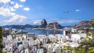 Rio de Janeiro Panorama mit Zuckerhut und Stadtbild