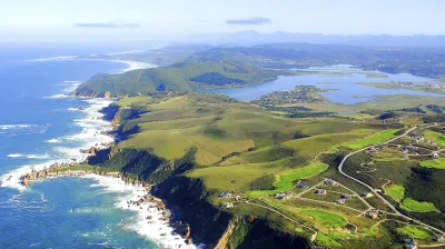 Luftaufnahme von Knysna, Gardenroute, Südafrika