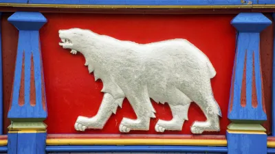 Weißer Eisbär als Stadtwappen von Hammerfest in Norwegen.