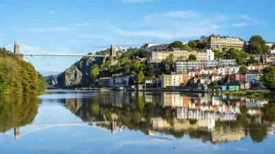 Bristol: Die Clifton Suspension Bridge überblickt den Fluss Avon.