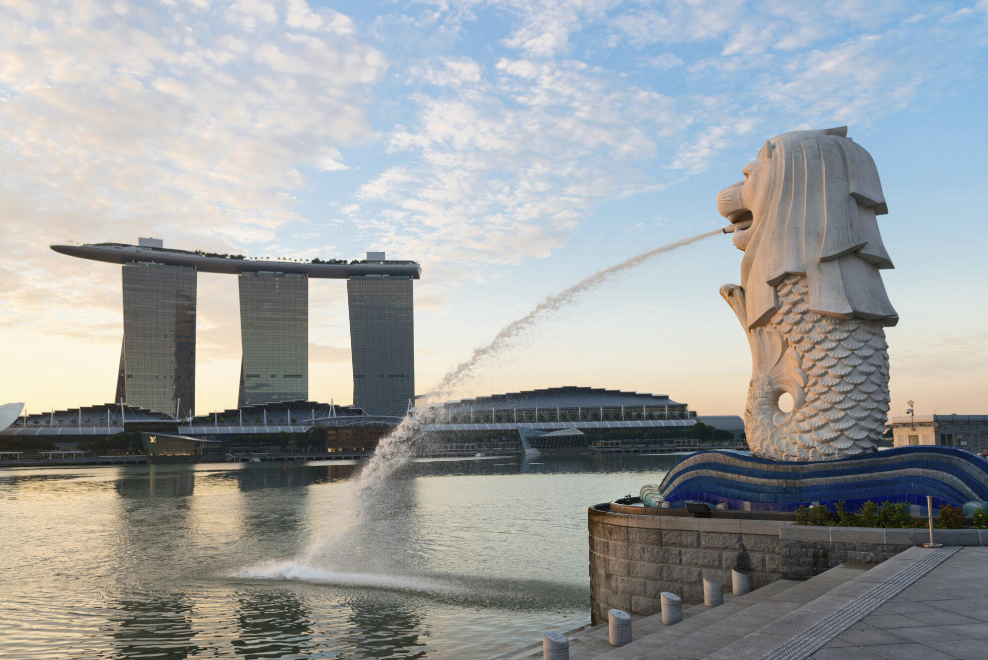Merlion Statue vor dem Hotel Marina Bay Sands, Singapur