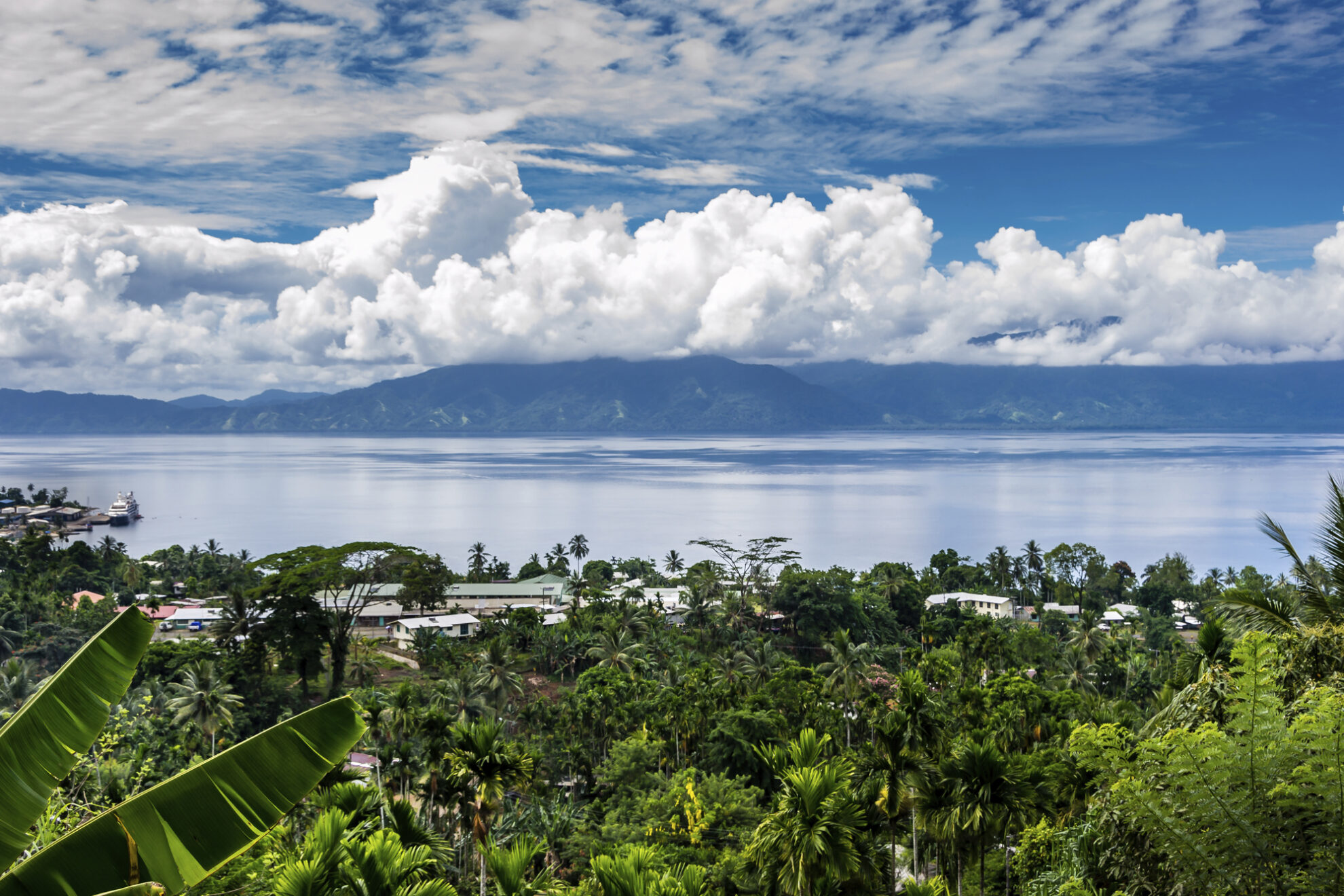 Aussicht auf Alotau, Papua-Neuguinea