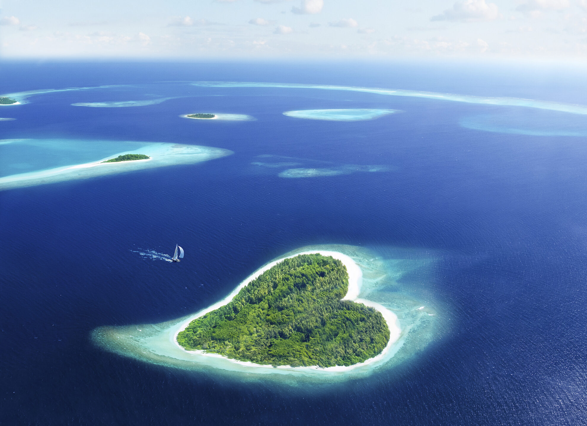 Insel in der Form eines Herzes
