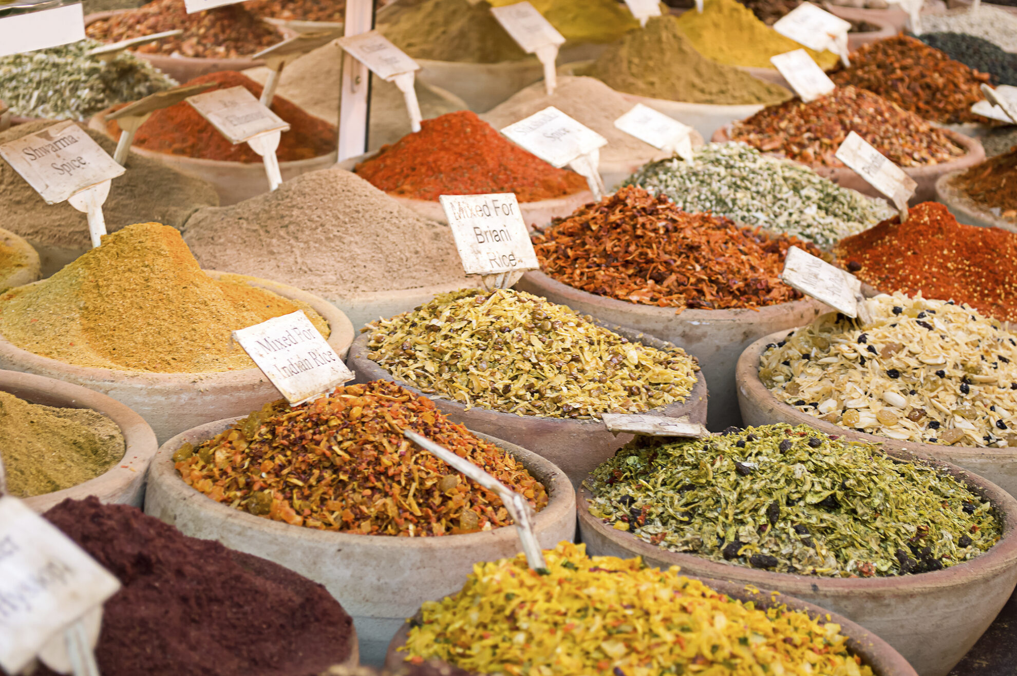 Gewürze auf arabischem Souk