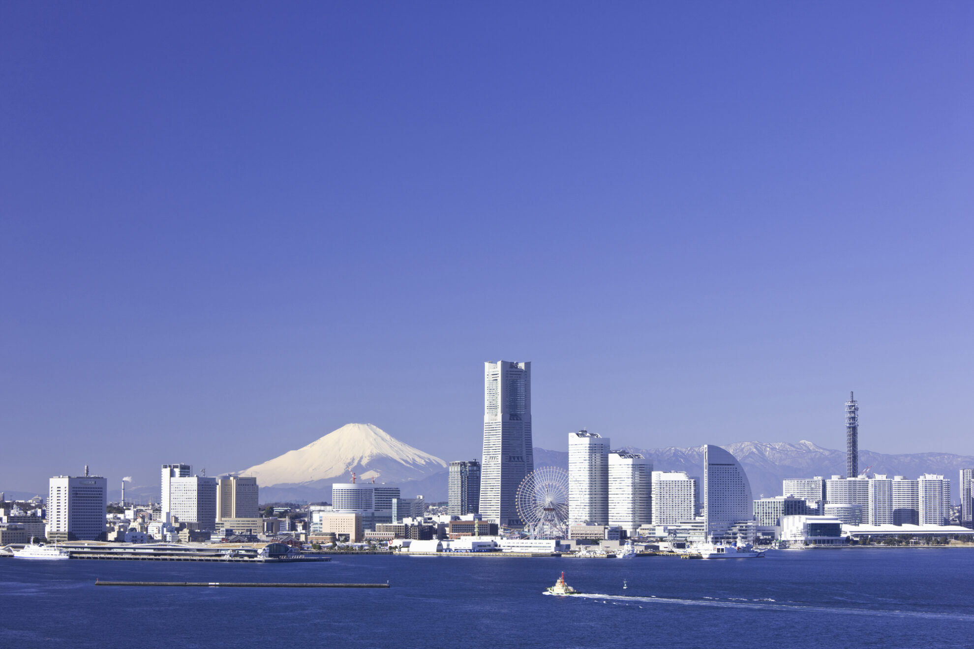 Blick auf die Stadt Yokohama und den Wolkenkratzer 