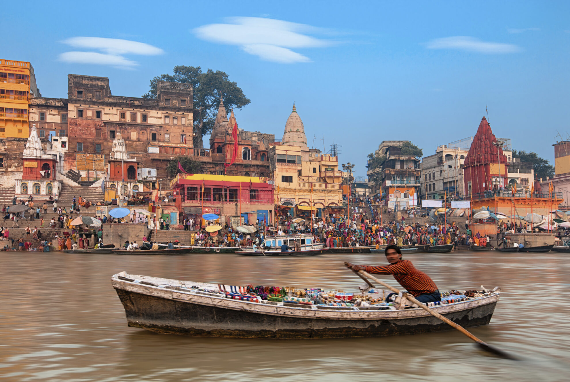 Boot auf dem Ganges, Indien