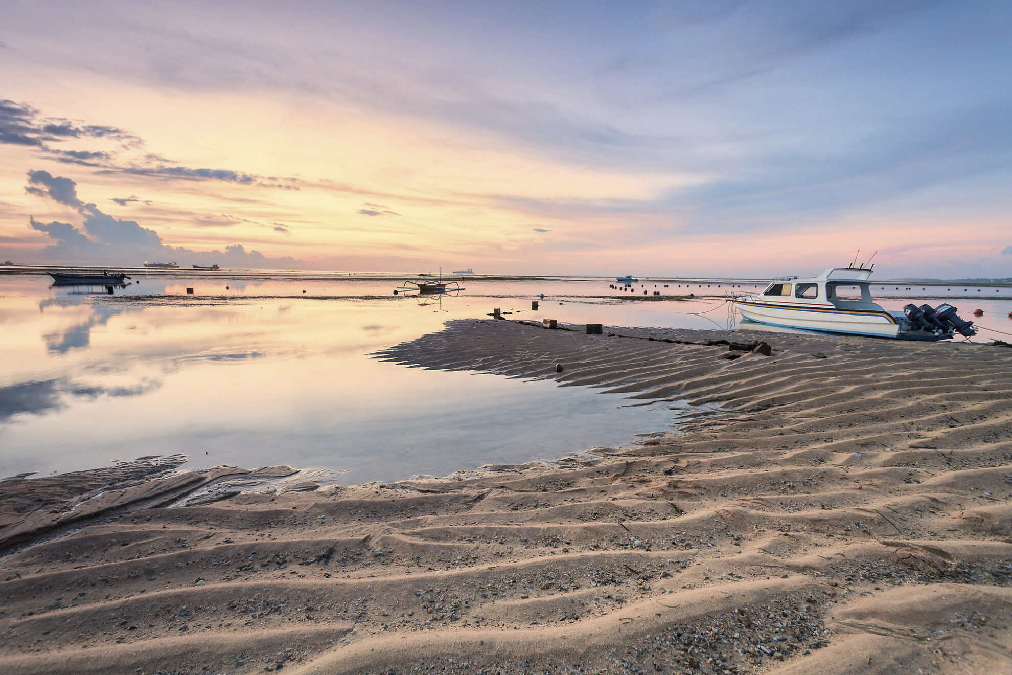 Küste von Benoa auf Bali, Indonesien