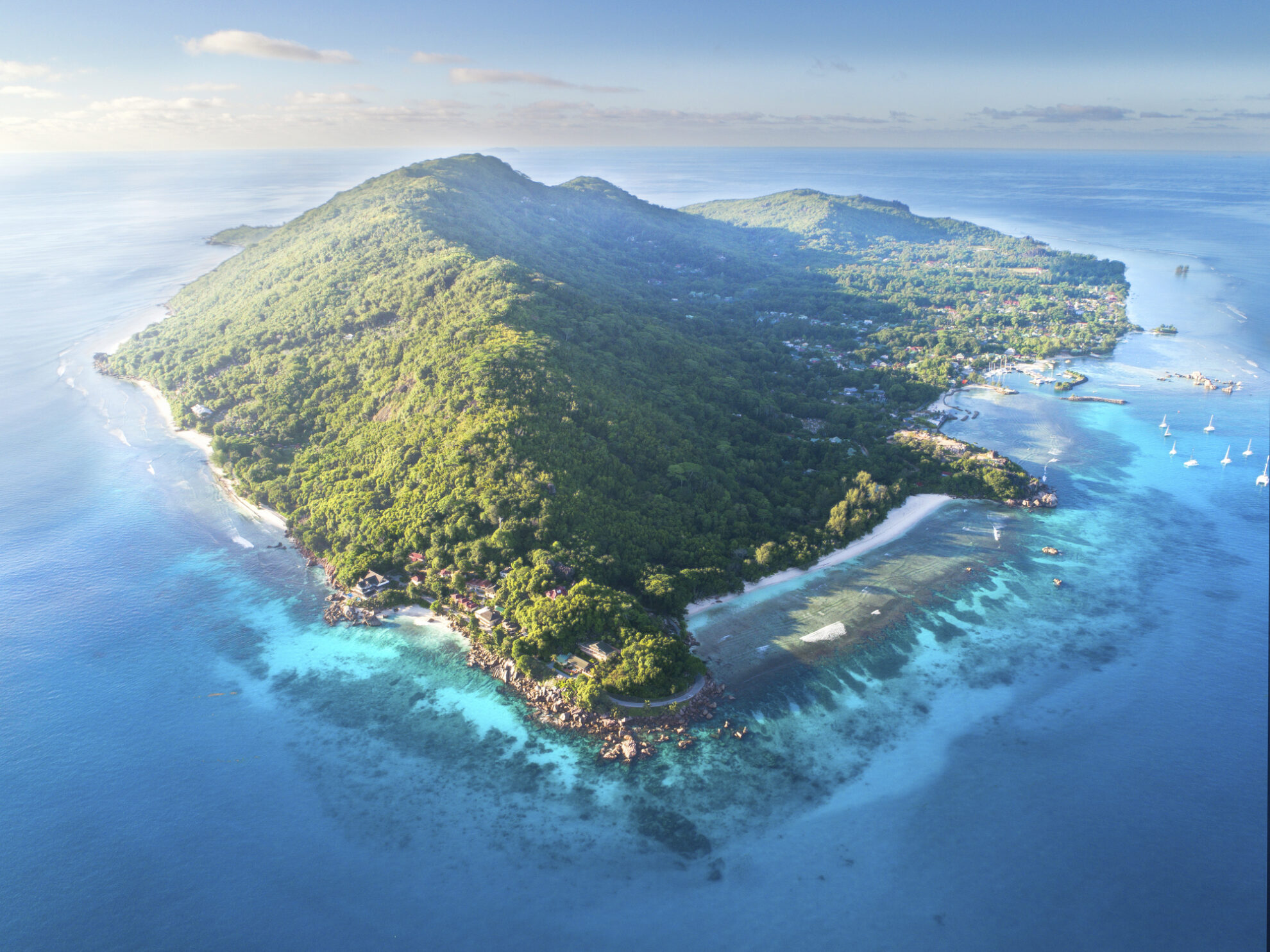 Luftaufnahme von La Digue, Seychellen