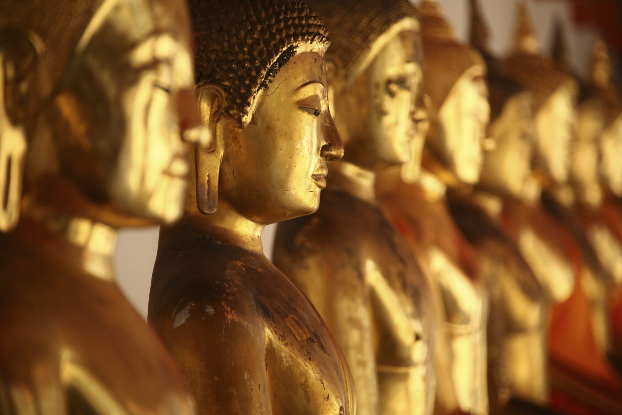 Goldene Buddha Statuten in Bangkok, Thailand