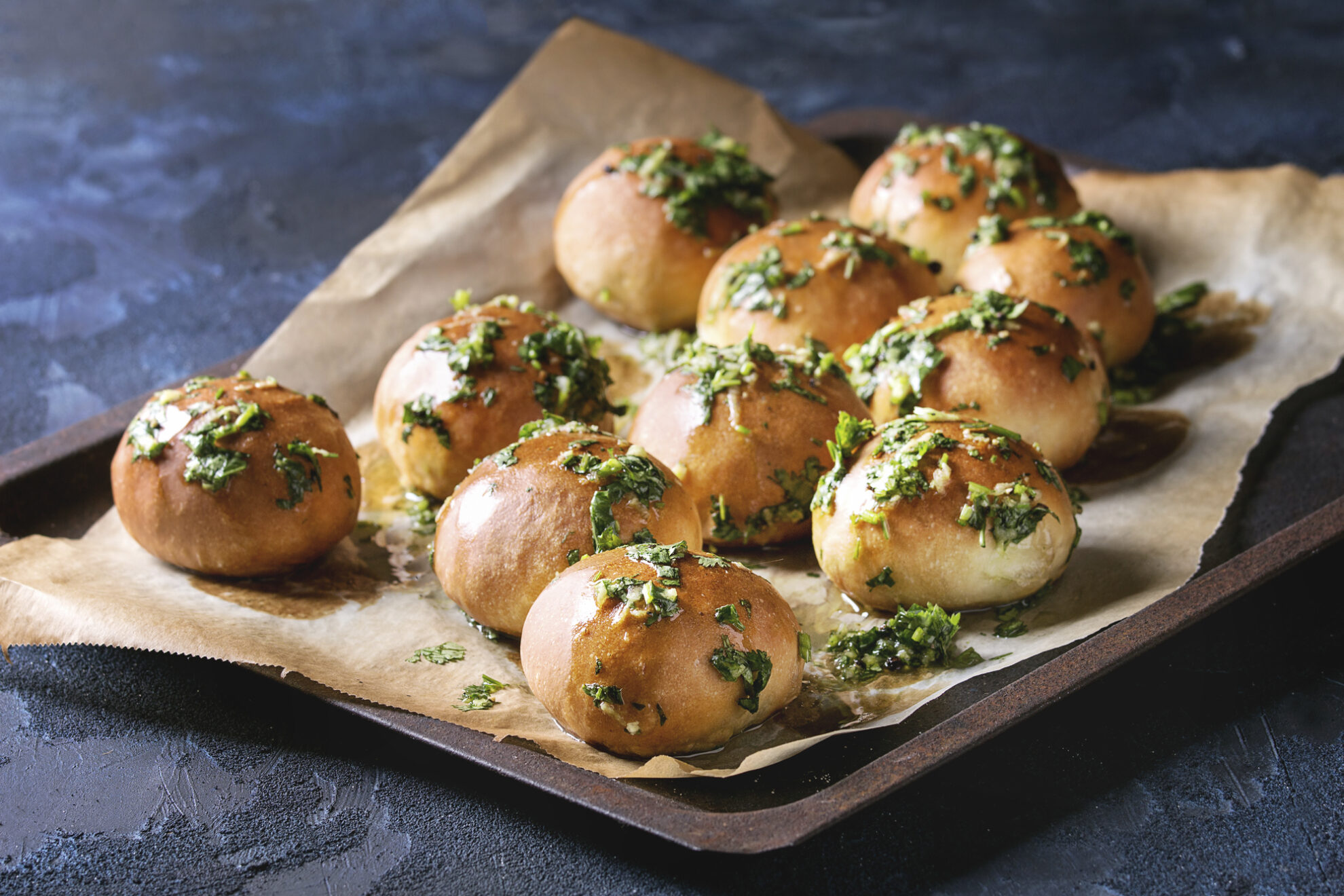 Pampuschki, kleine Hefebrötchen mit Knoblauch