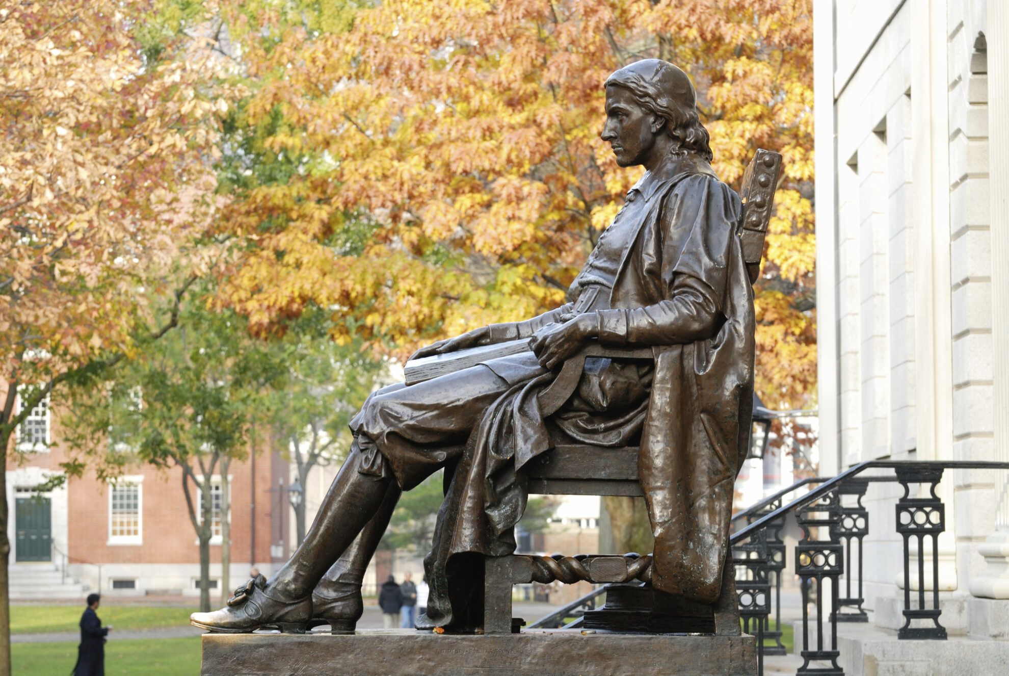 Statue John Harvard, USA