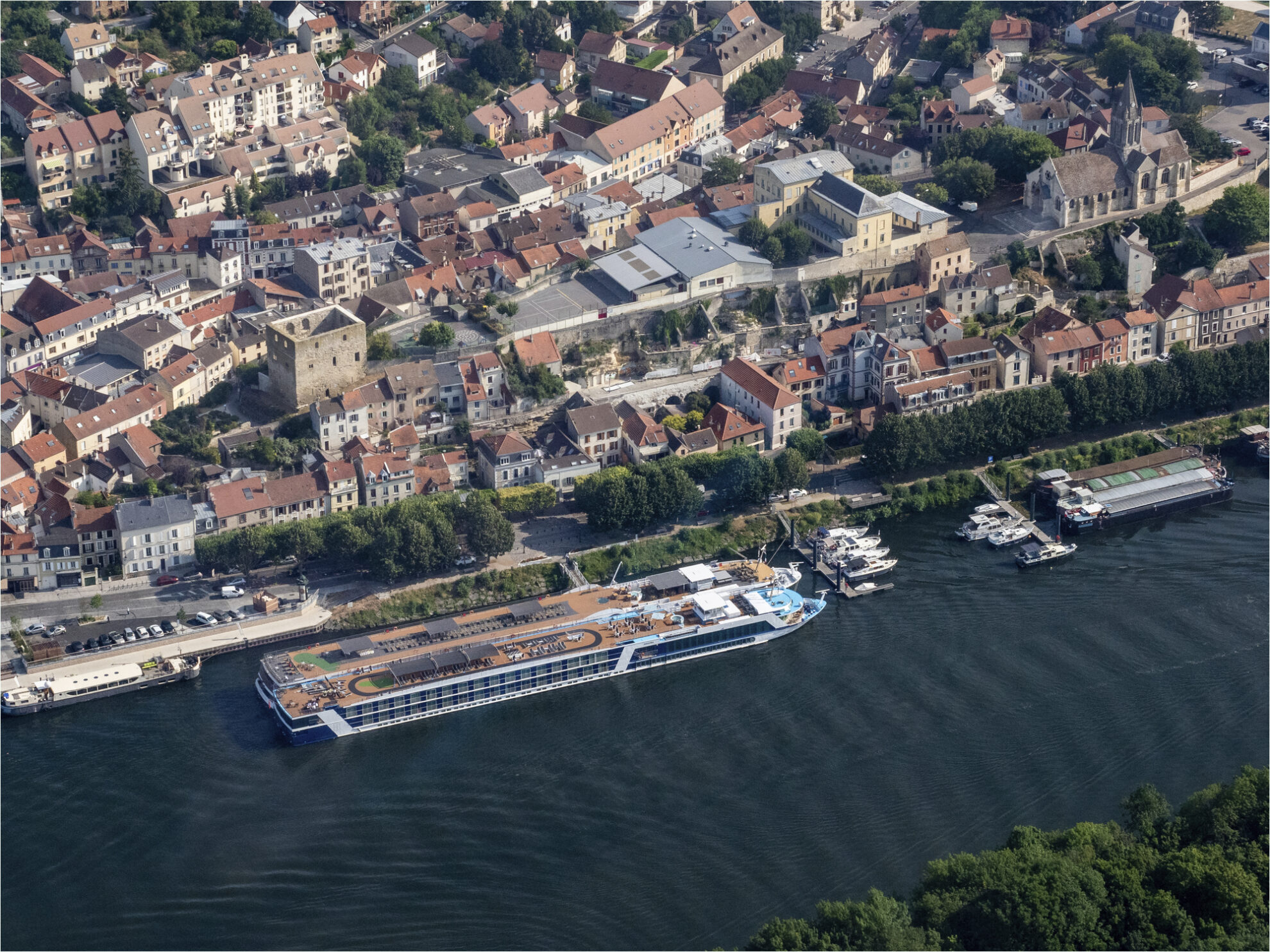 Conflans Schiffe, Frankreich