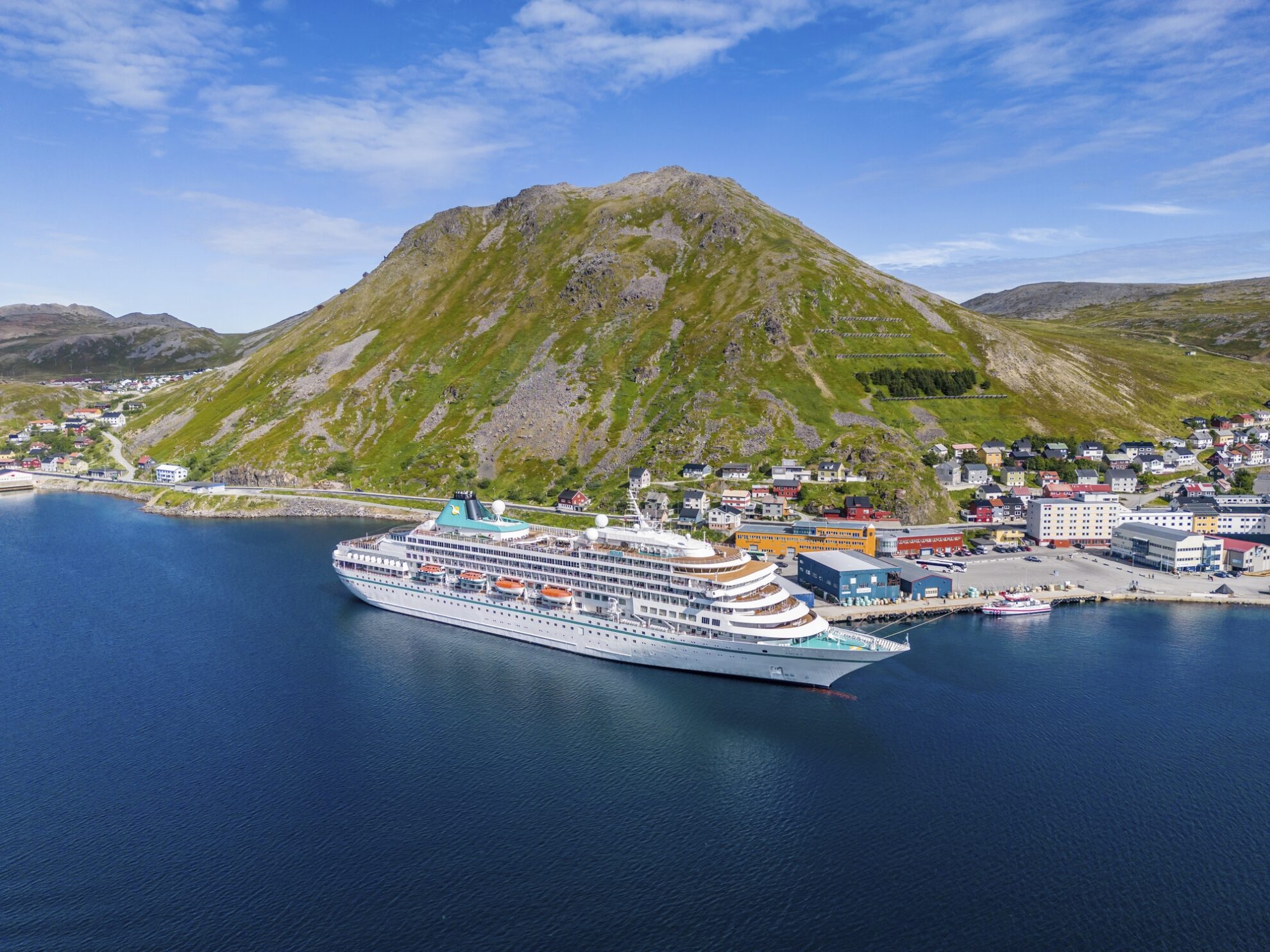 MS Amera in Honningsvag