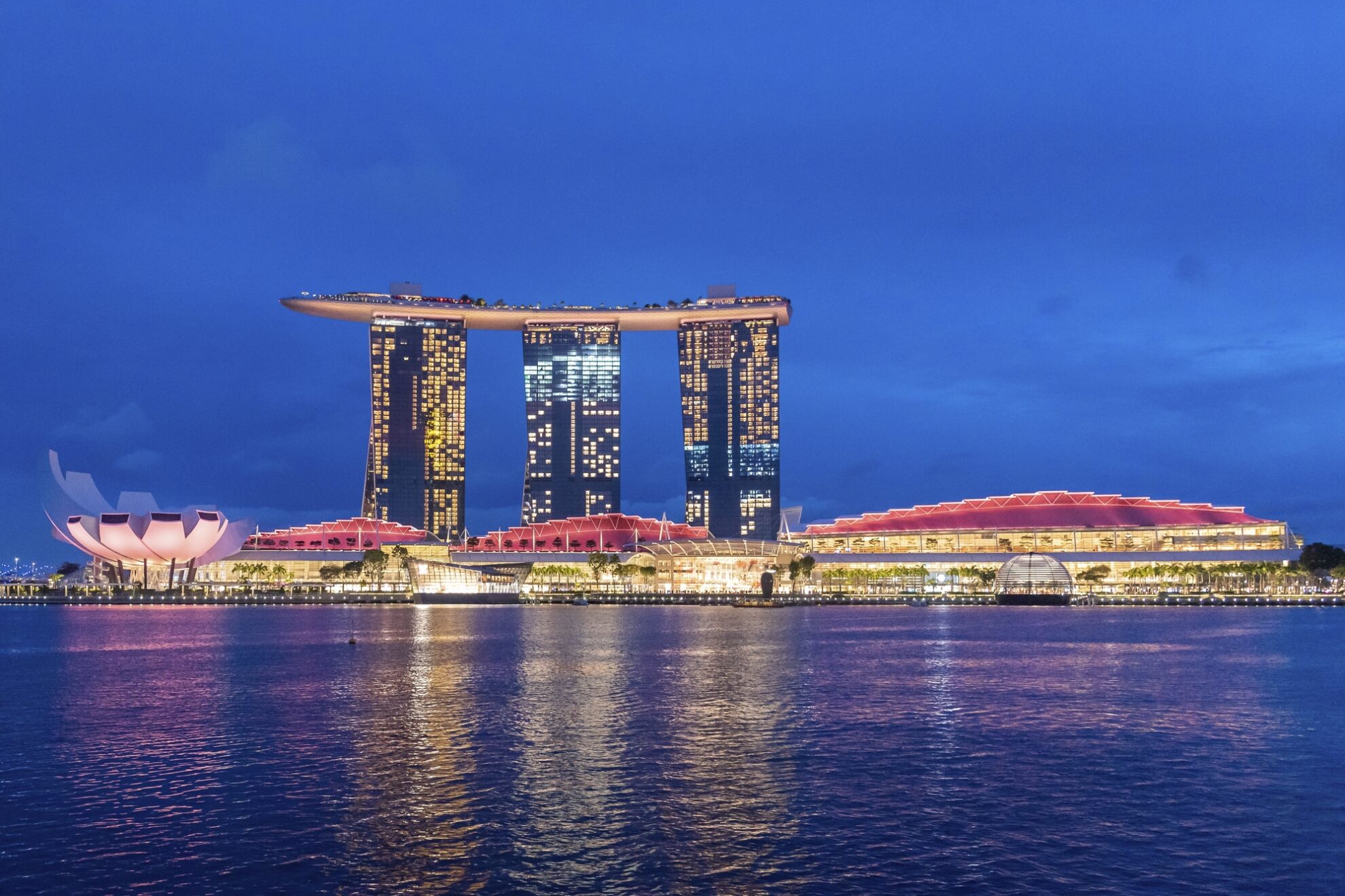 Marina Bay bei Nacht