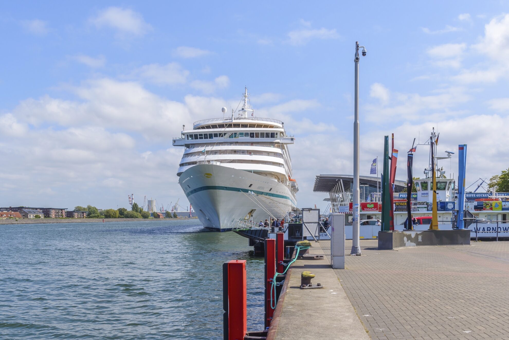 MS Amera in Warnemünde