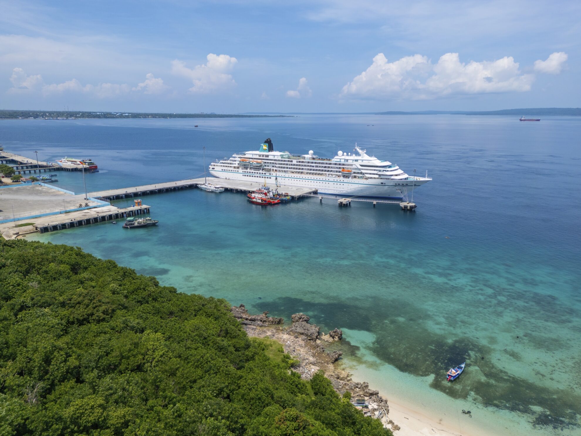 MS Amadea in Kupang