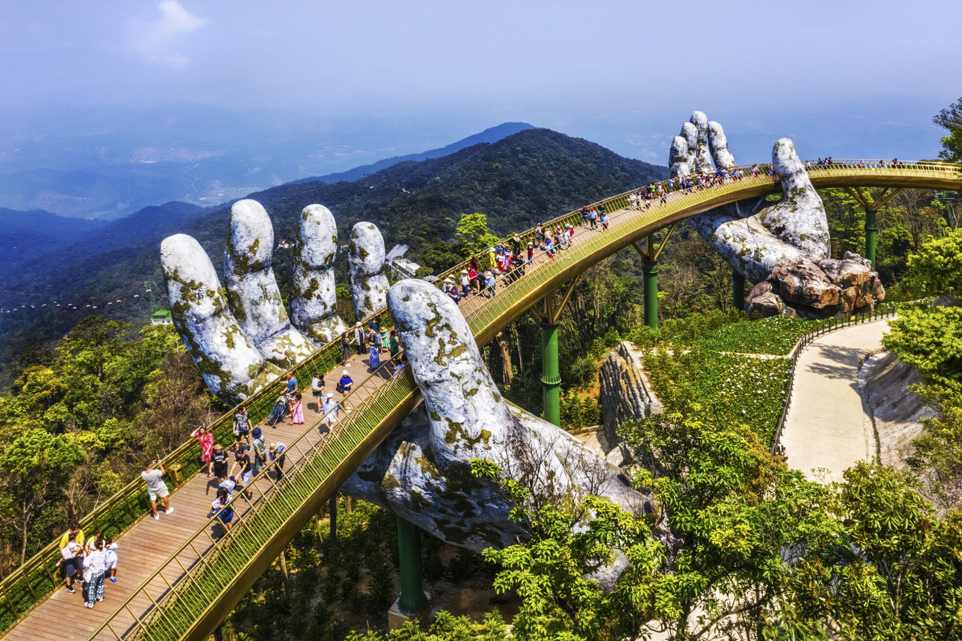 Da Nang, Goldene Brücke