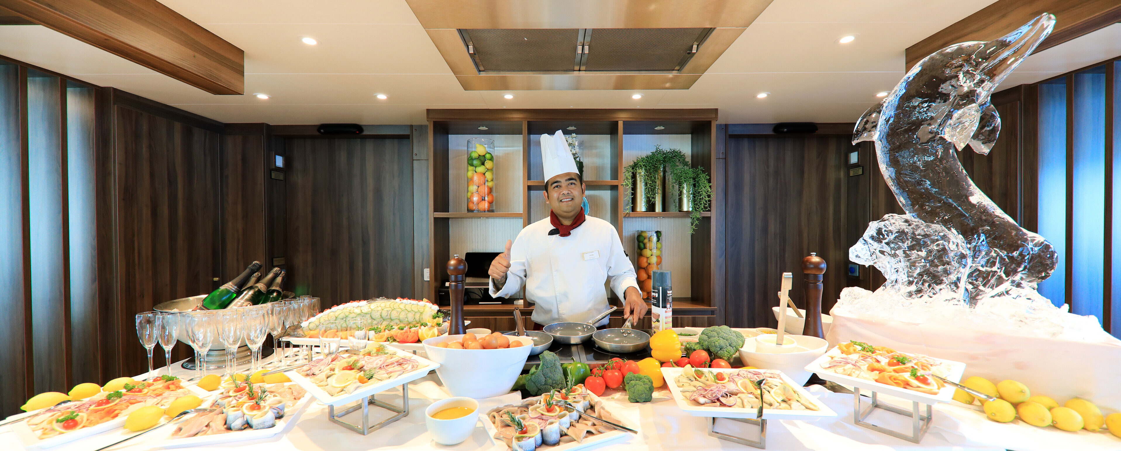 Frühstücksbuffet auf MS Anna Katharina