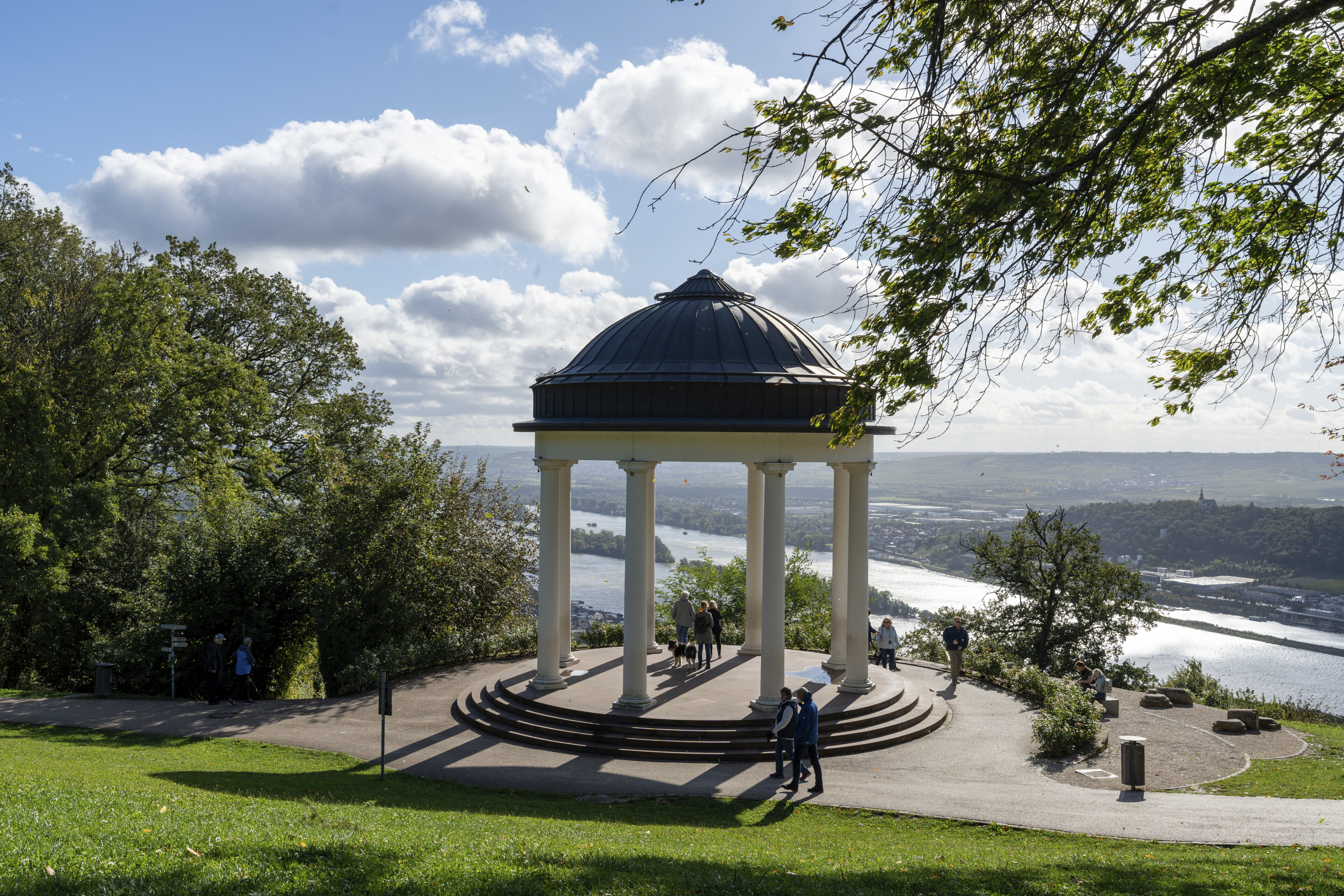 Rüdesheim, Pavvillion am Niederwalddenkmal