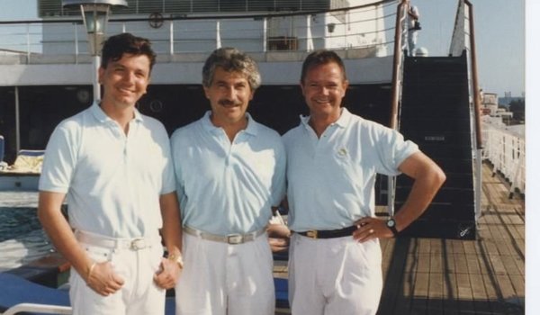 phx_cds-90er_cruisedirektoren_jung_info-jpg_detail