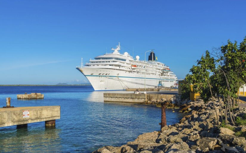 Kralendijk auf Bonaire in den Niederländischen Antillen auf einer Kreuzfahrt entdecken