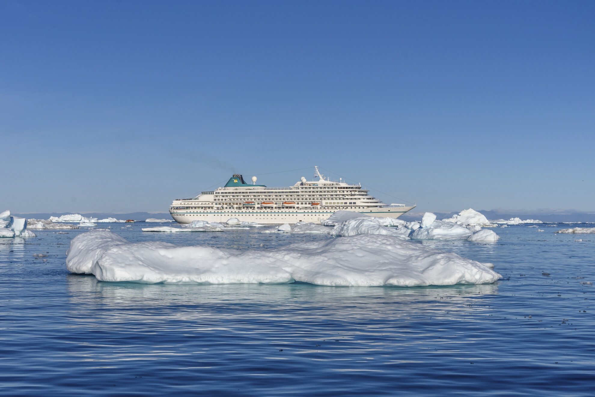 MS Amera in Illulissat