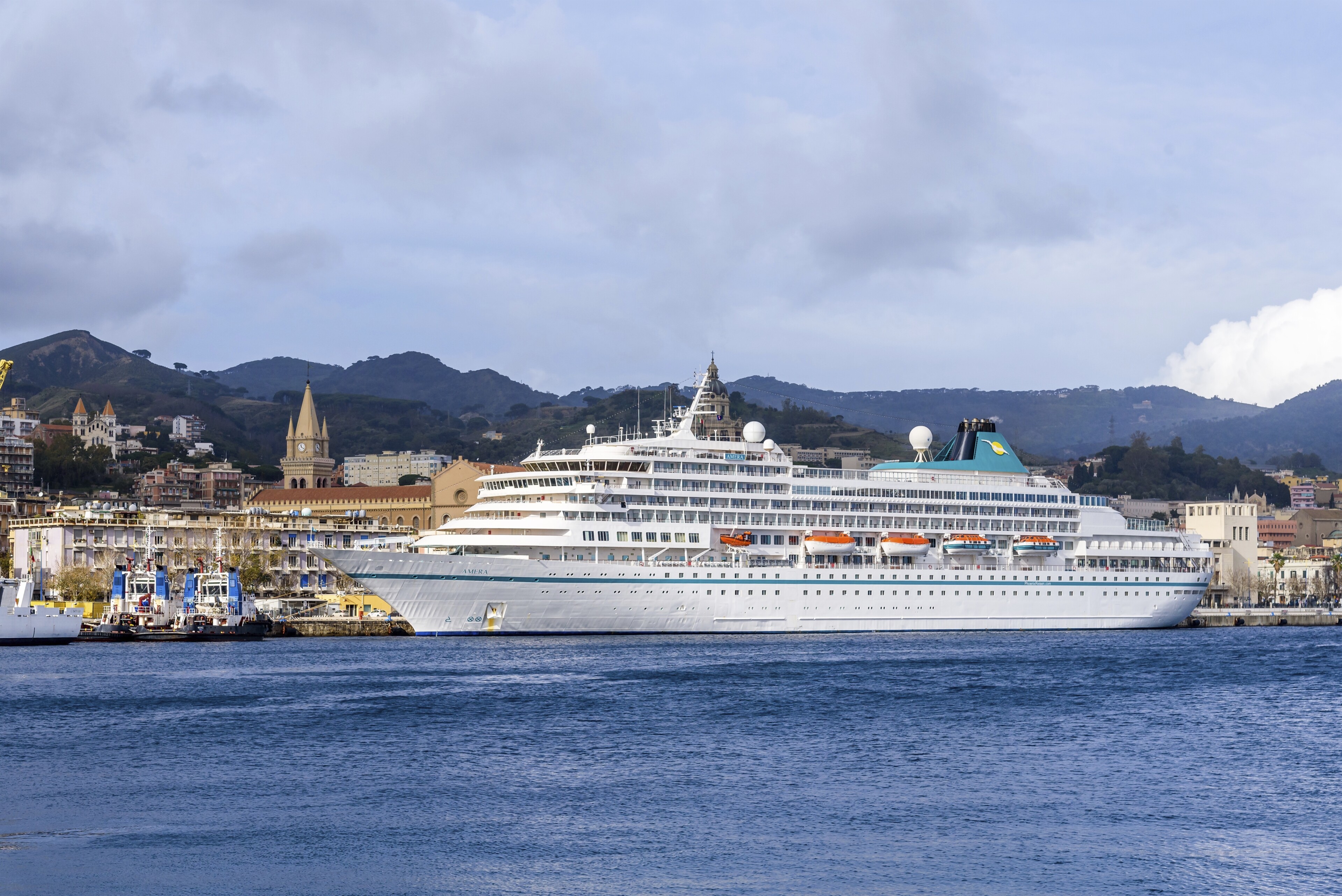 MS Amera in Messina