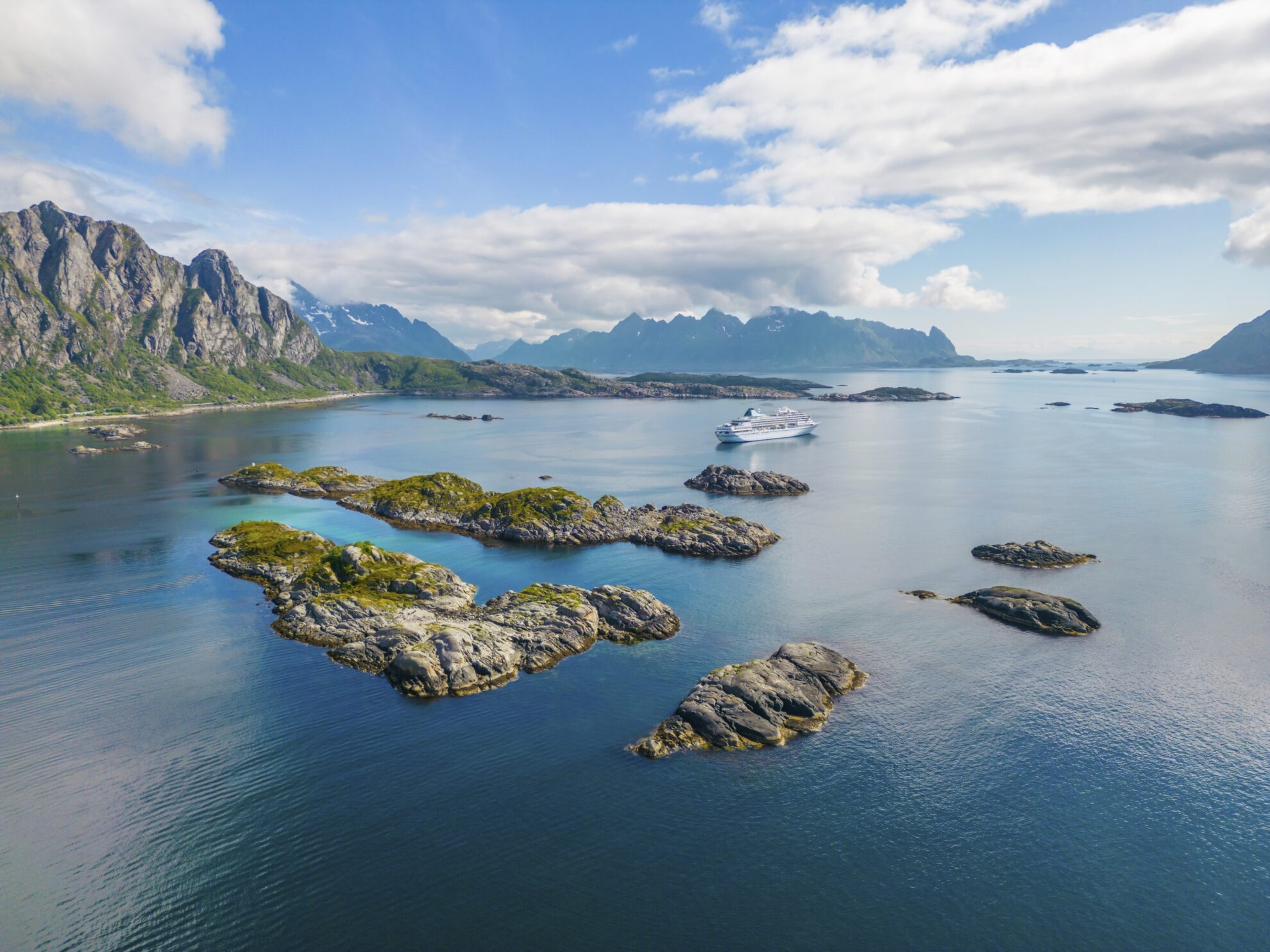 MS Amera in Svolvaer