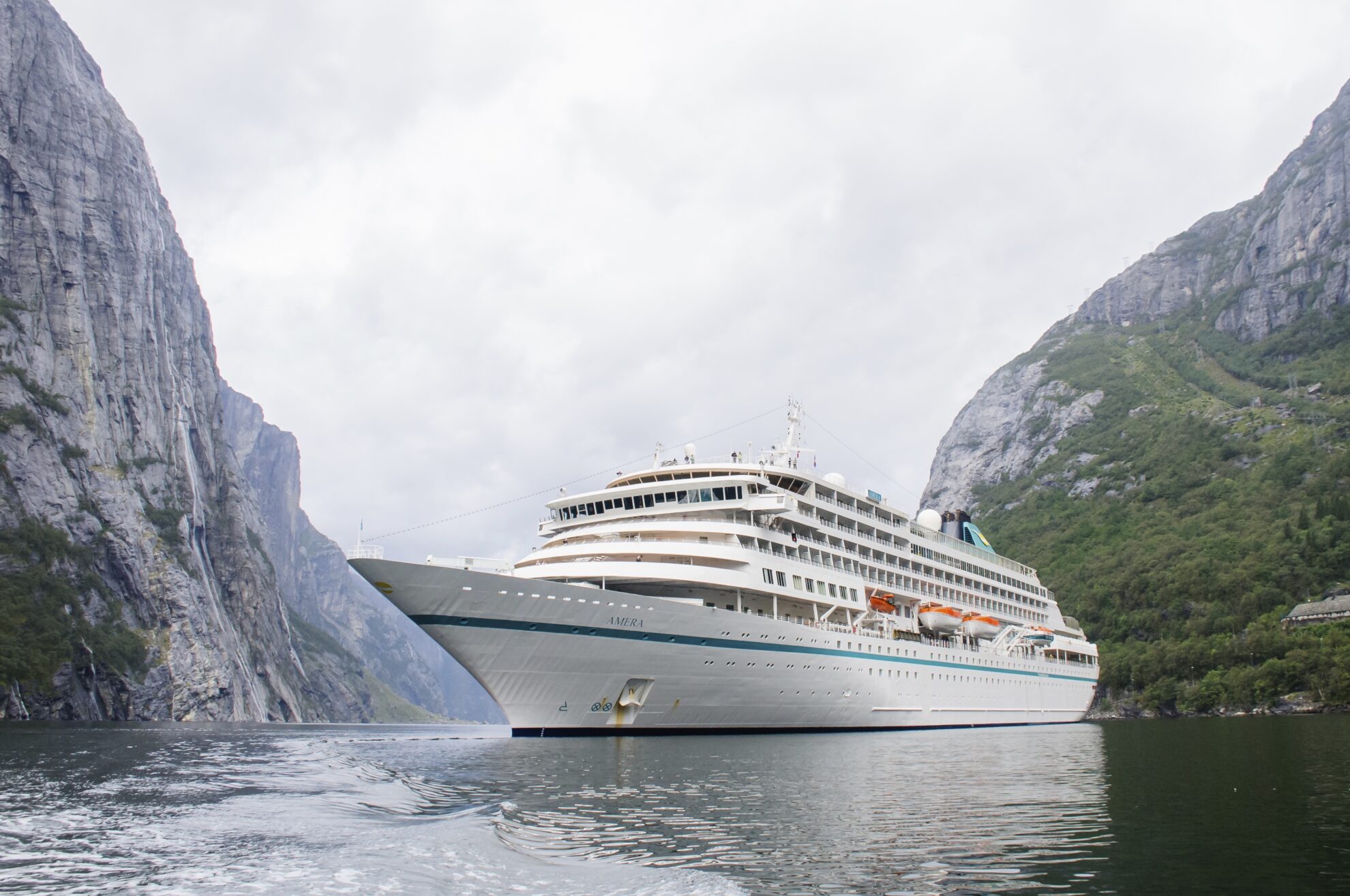 MS Amera in Lysbotn