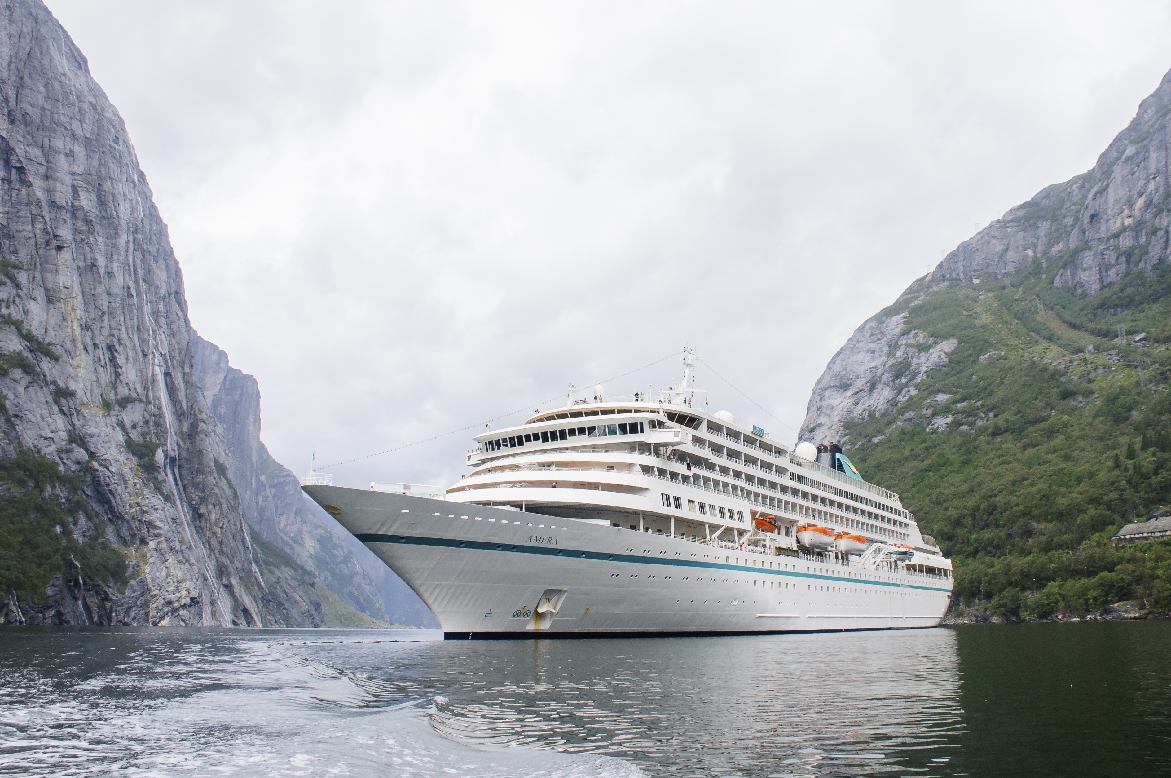 MS Amera in Lysbotn