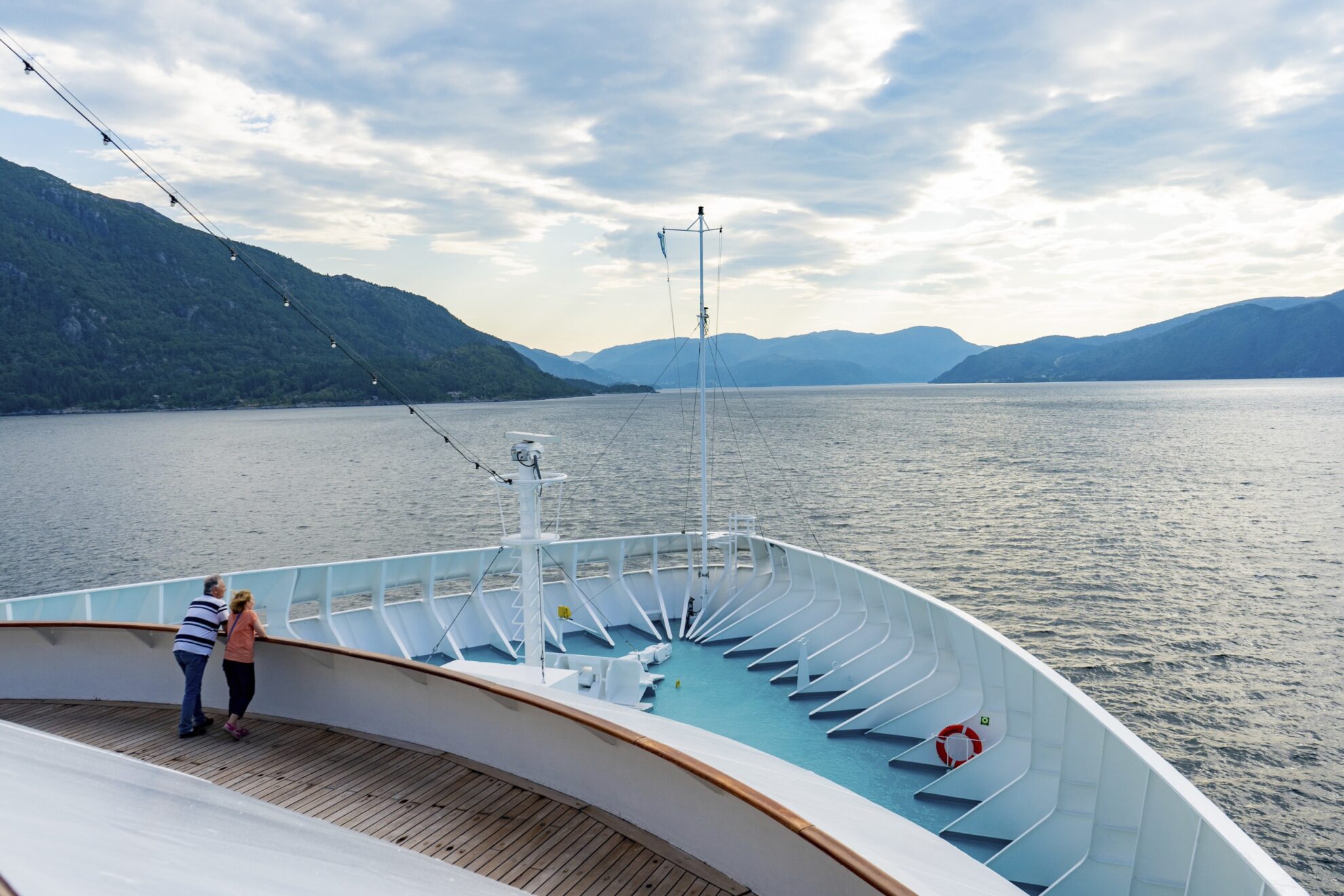 MS Artania vor Jan Mayen