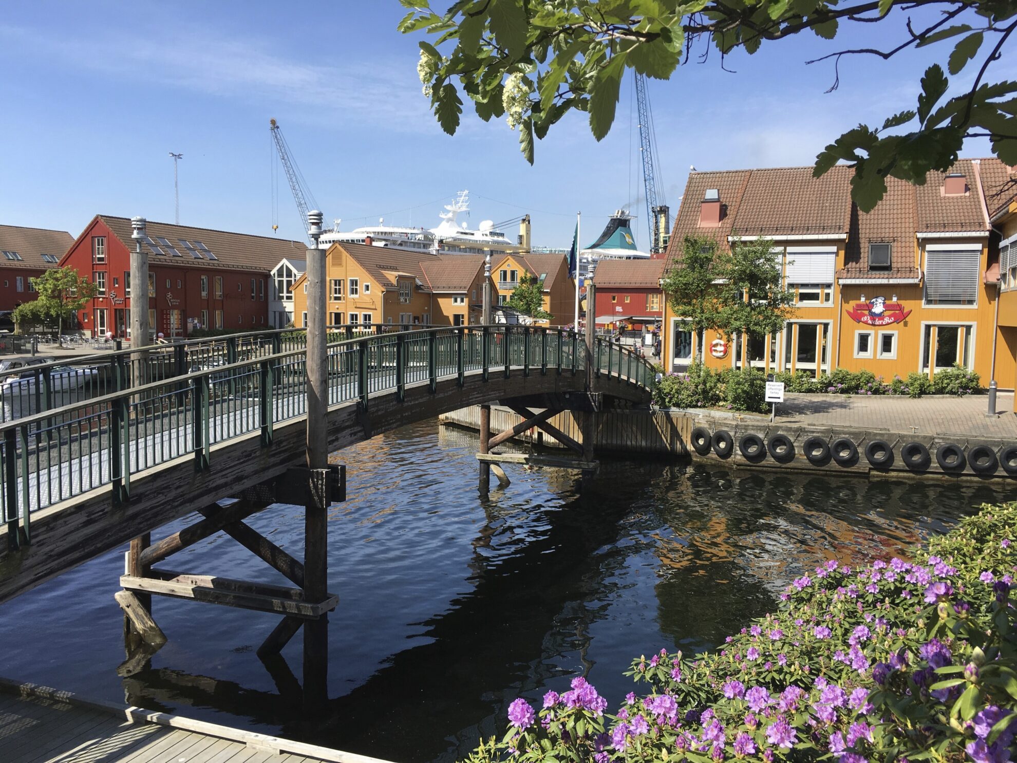 Das kleine Städtchen Kristiansand in Norwegen