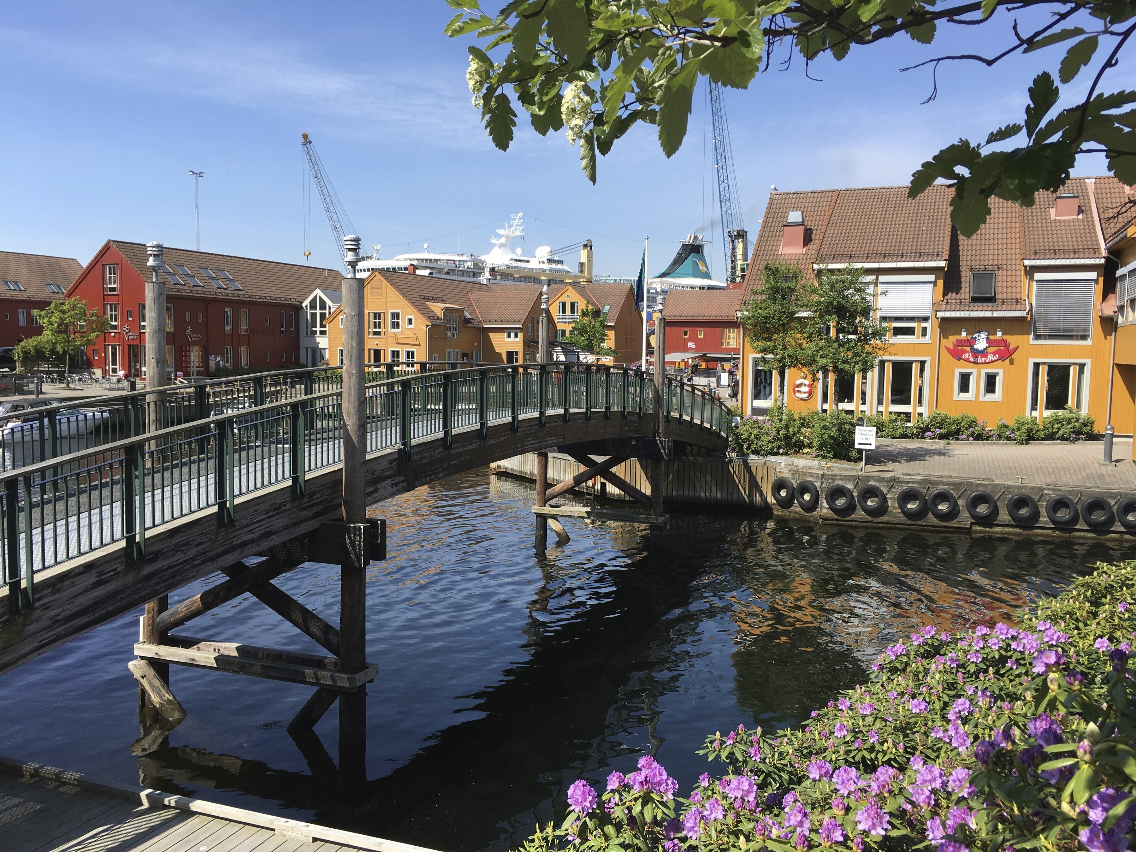 Das kleine Städtchen Kristiansand in Norwegen