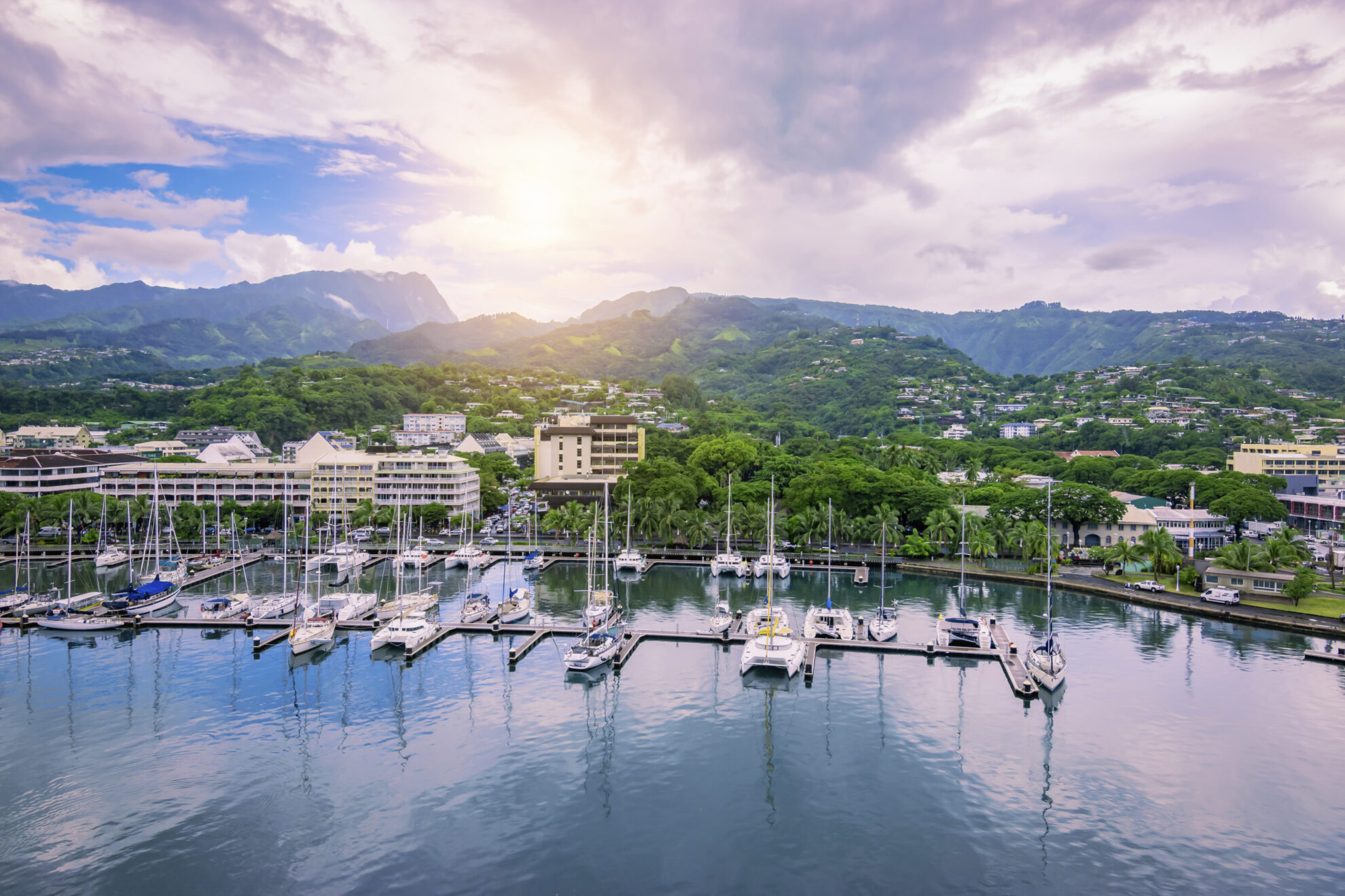 Hafen von Papeete, Franz Polynesen